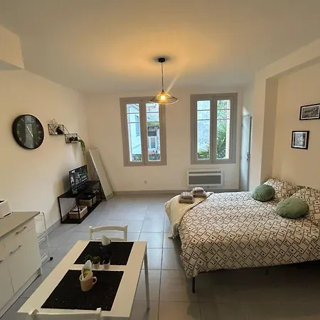 Au Pied Du Chateau Apartment *