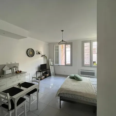 Au Pied Du Chateau شقة *
